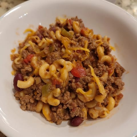 Cheeseburger Chili Mac Skillet